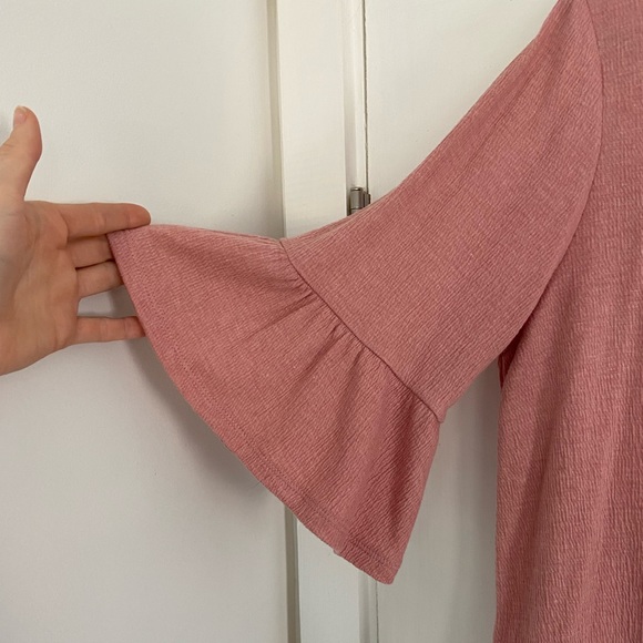 ⚡️ 3/$20 ⚡️ Old Navy • Blouse - Picture 2 of 4